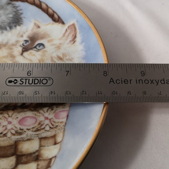 Adorable Franklin Mint Three Little Kittens Display Plate, Artist K Duncan 1991 - Picture 6 of 6